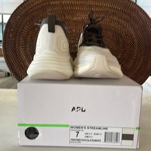 APL Women’s Streamline Sneaker